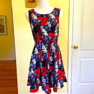 Forever 21 brilliant floral dress